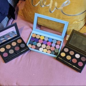 3 magnetic eyeshadow palettes